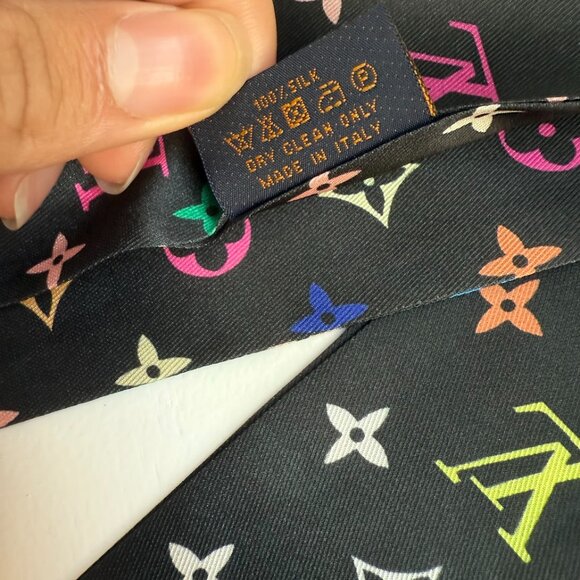 Louis Vuitton Silk Scarf - Picture 3 of 7